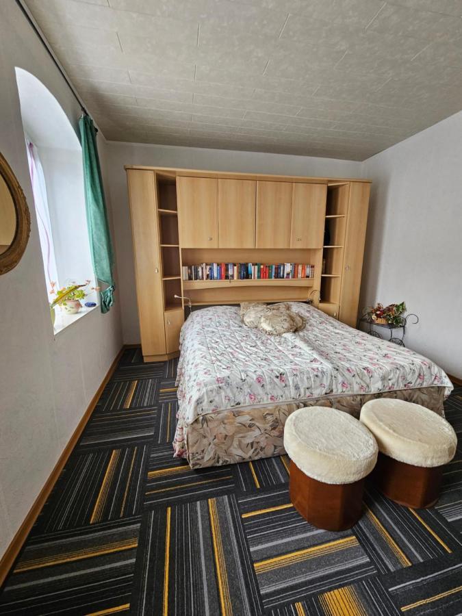 Ferienwohnung Am Wald タラント エクステリア 写真