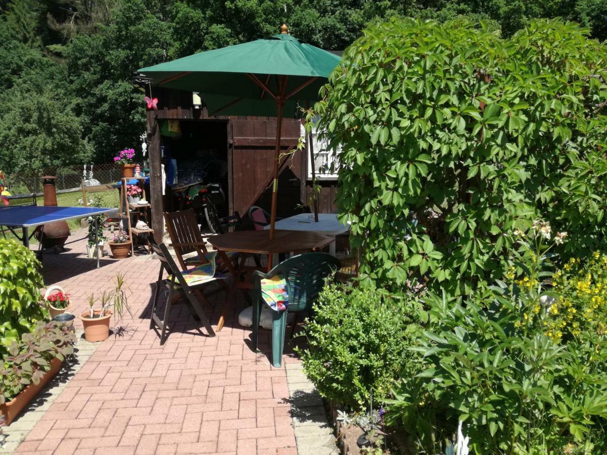 Ferienwohnung Am Wald タラント エクステリア 写真