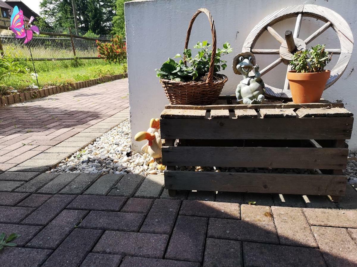 Ferienwohnung Am Wald タラント エクステリア 写真