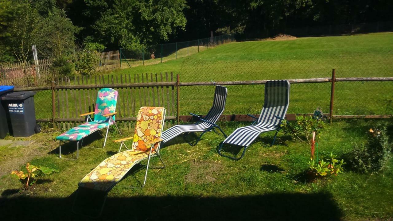 Ferienwohnung Am Wald タラント エクステリア 写真
