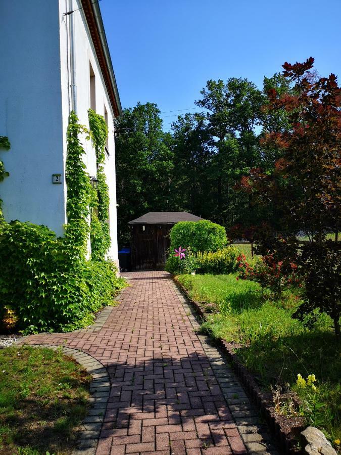 Ferienwohnung Am Wald タラント エクステリア 写真