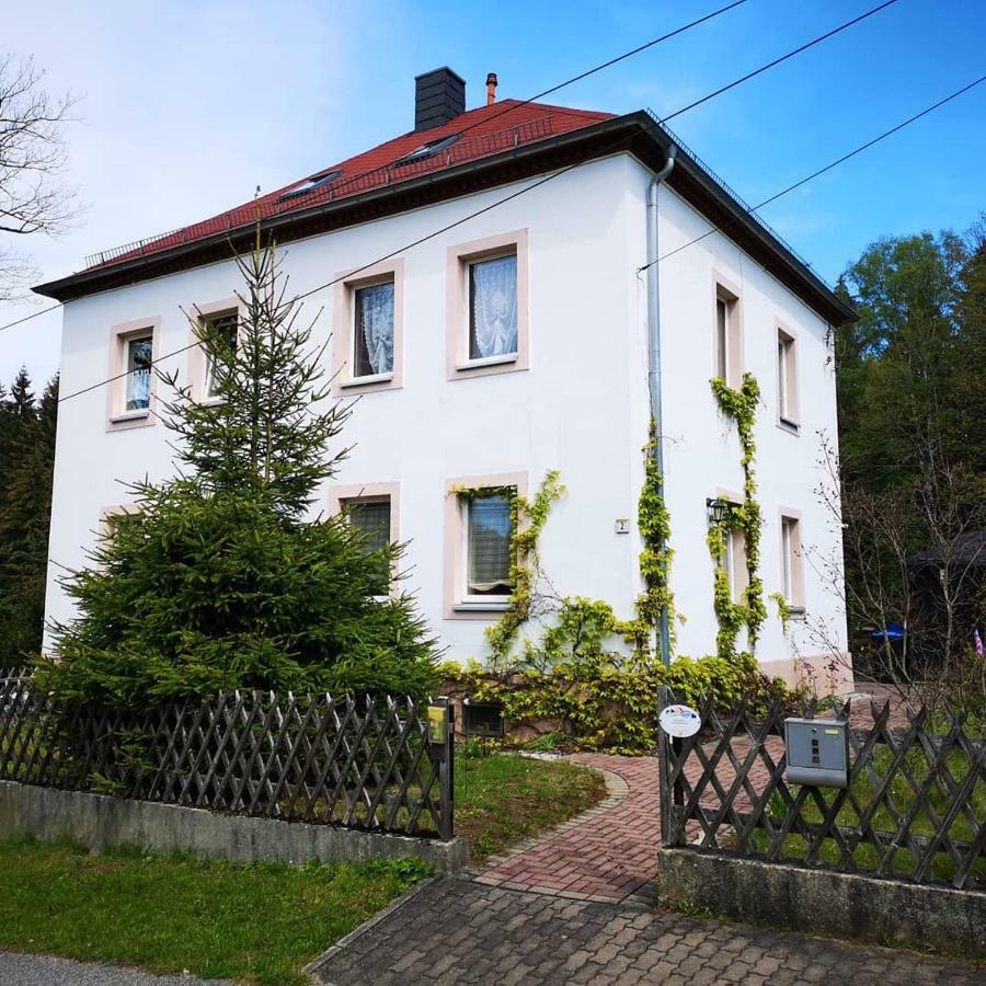 Ferienwohnung Am Wald タラント エクステリア 写真
